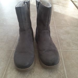 Girl's winter boots